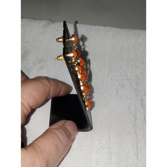 A Vintage Pair of Chandelier Dangle Earrings Pierced Orange Faceted Acrylic - Picture 5 of 9